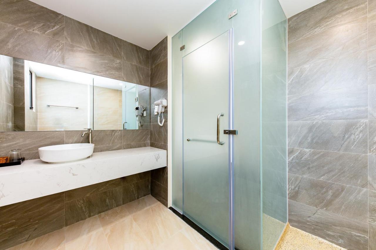 Tubong Hotel Private Enterprise Нячанг Экстерьер фото