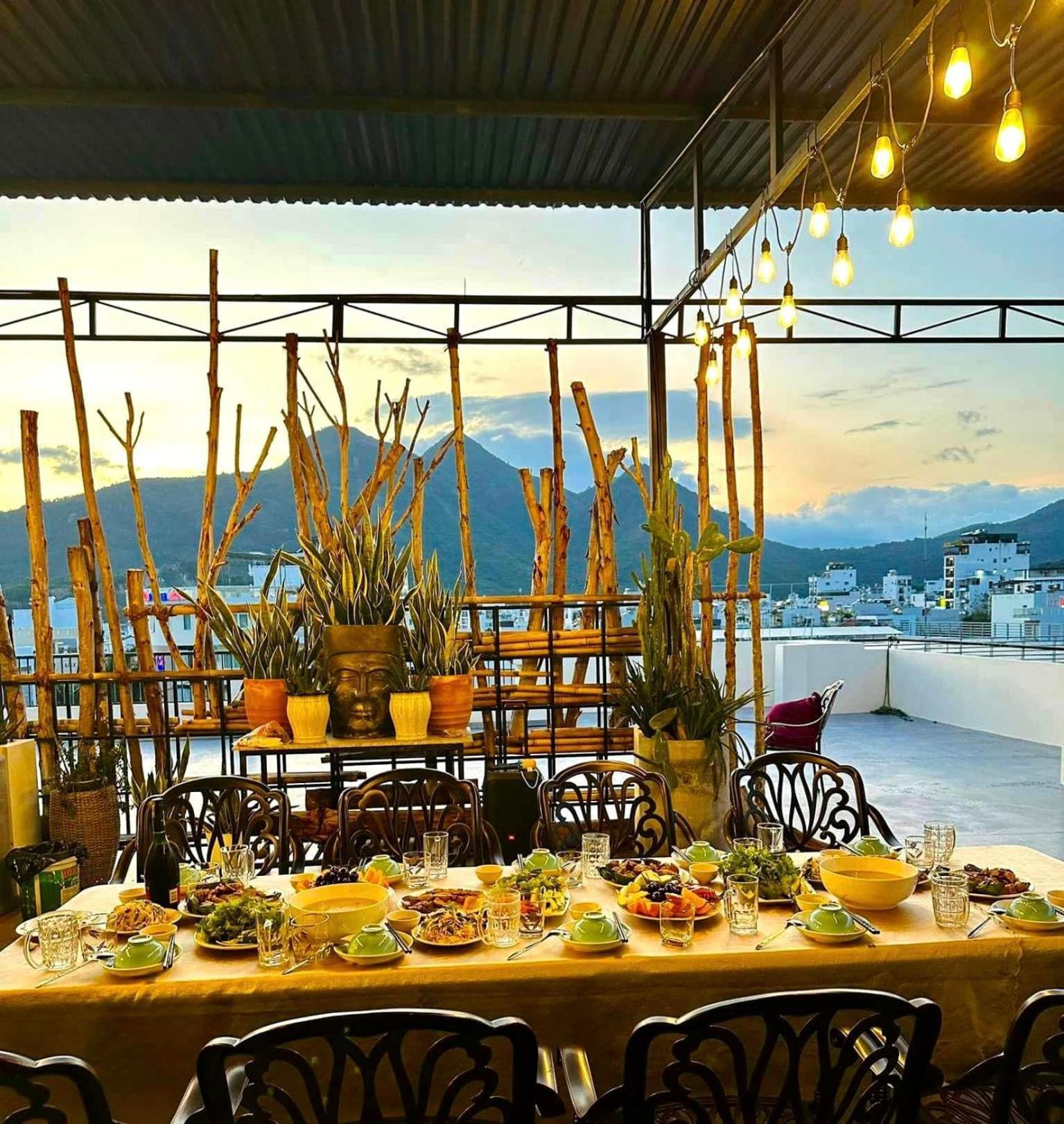 Tubong Hotel Private Enterprise Нячанг Экстерьер фото